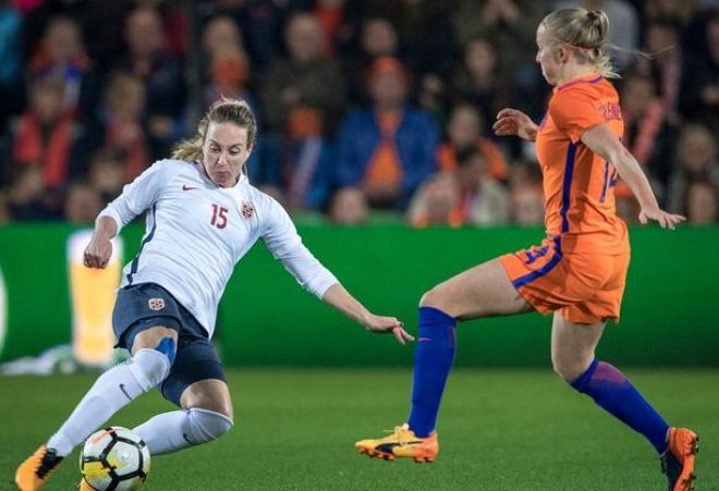 她的成功显 她的成功显