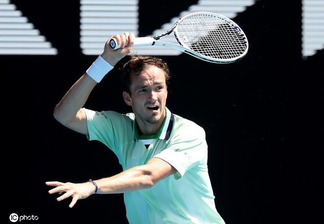 坚持不懈 坚持不懈