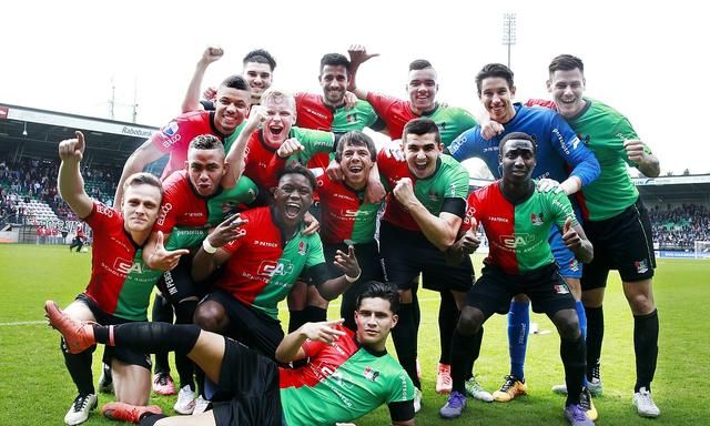 在与法国队 在与法国队